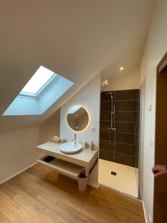 La Burie Bed & Breakfast Saint-Savinien Bagian luar foto