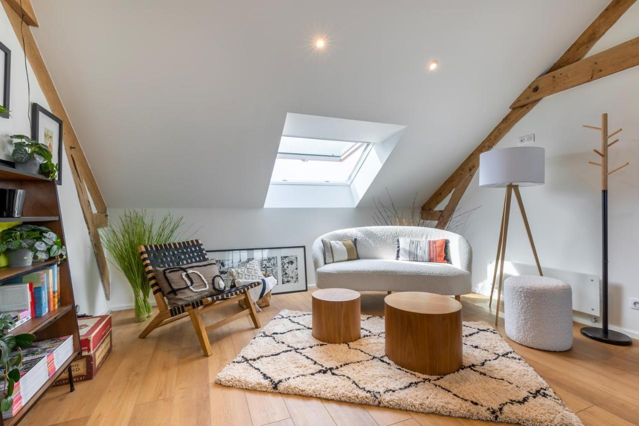 La Burie Bed & Breakfast Saint-Savinien Bagian luar foto
