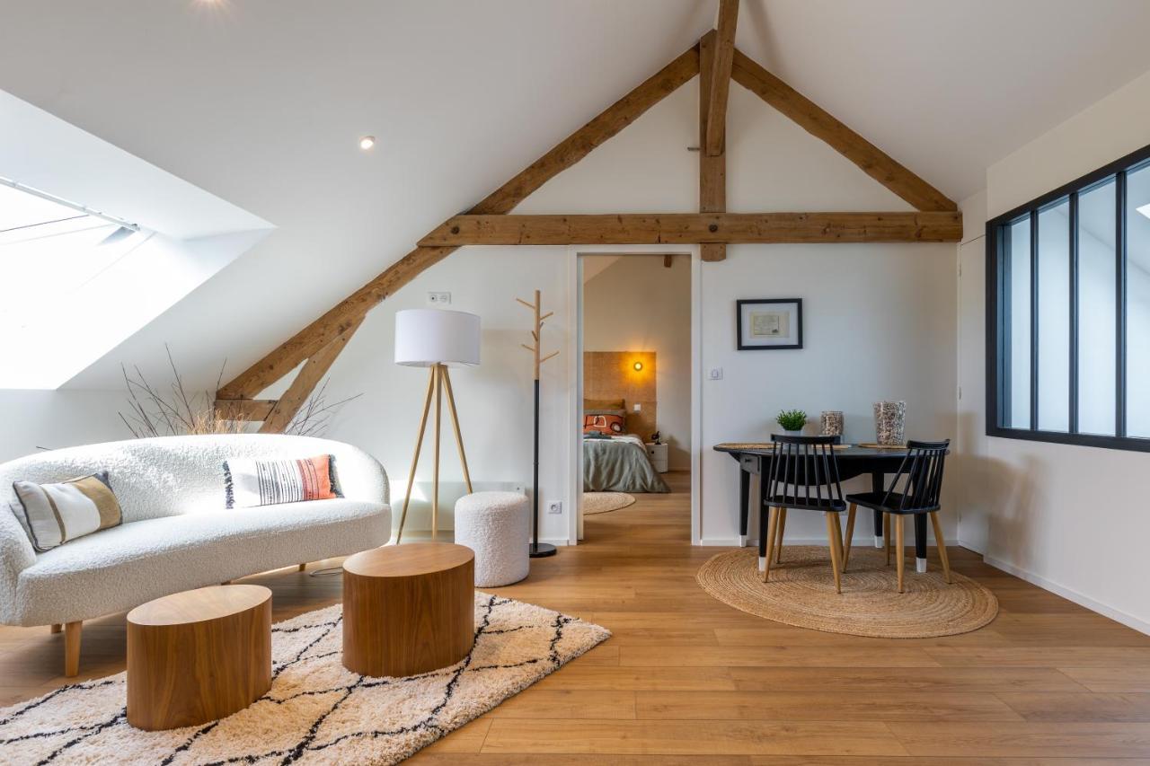 La Burie Bed & Breakfast Saint-Savinien Bagian luar foto
